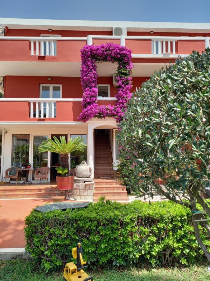 Hotel Vila L Budva Zimmer foto